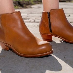 Only worn twice! Adelante handmade brown leather booties